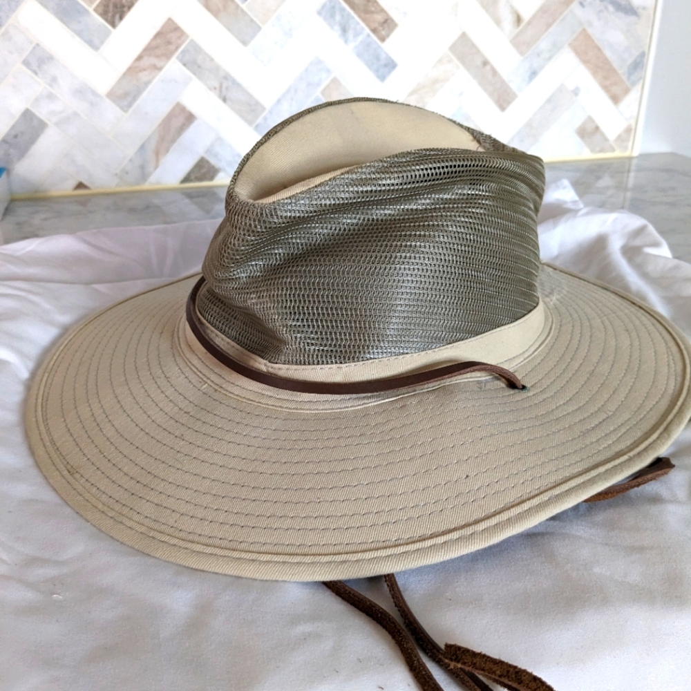 Men's outdoor hat, OS. Tan